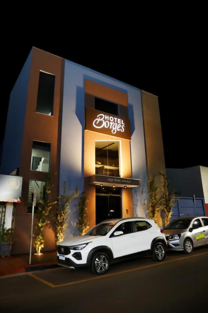 Hotel Borges Quirinopolis Exterior foto