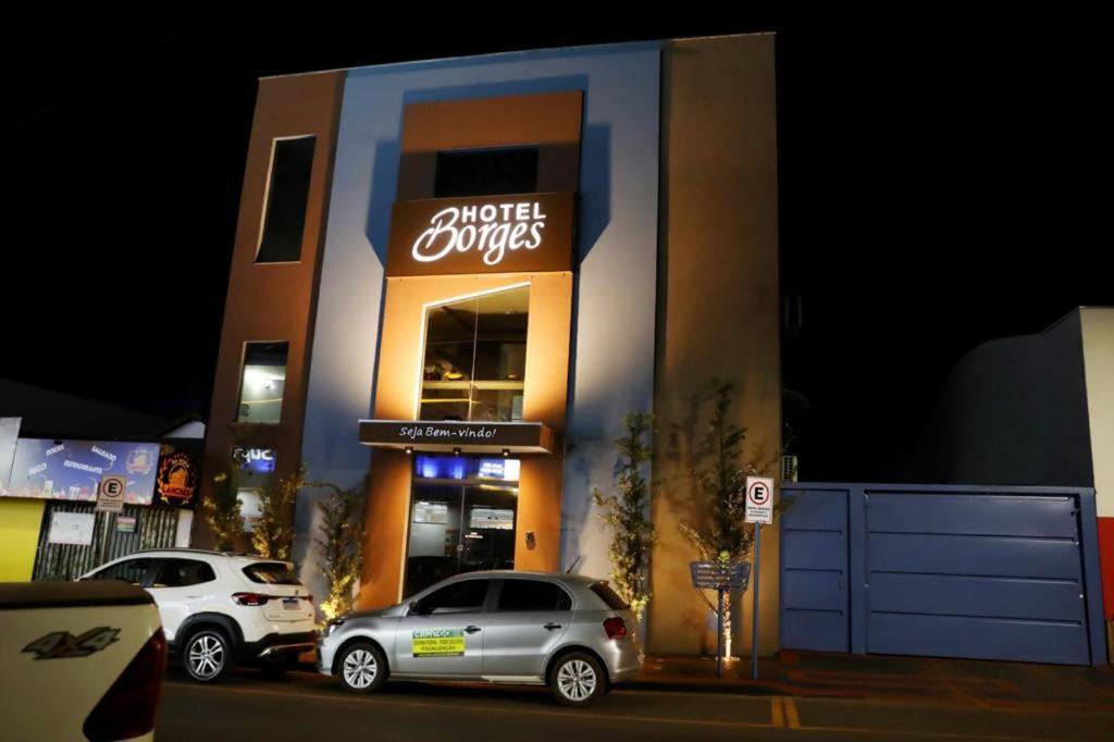 Hotel Borges Quirinopolis Exterior foto